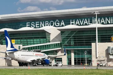 Esenboğa (ESB) terminali önünde kalkış hazırlığında VIP özel jet