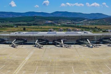 Milas Bodrum Havalimanı’nda (BJV) apron üzerinde park etmiş özel jet