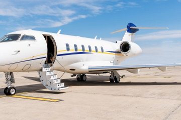 Özel uçak kiralama fiyatlarını anlatan grafik ve özel jet görseli